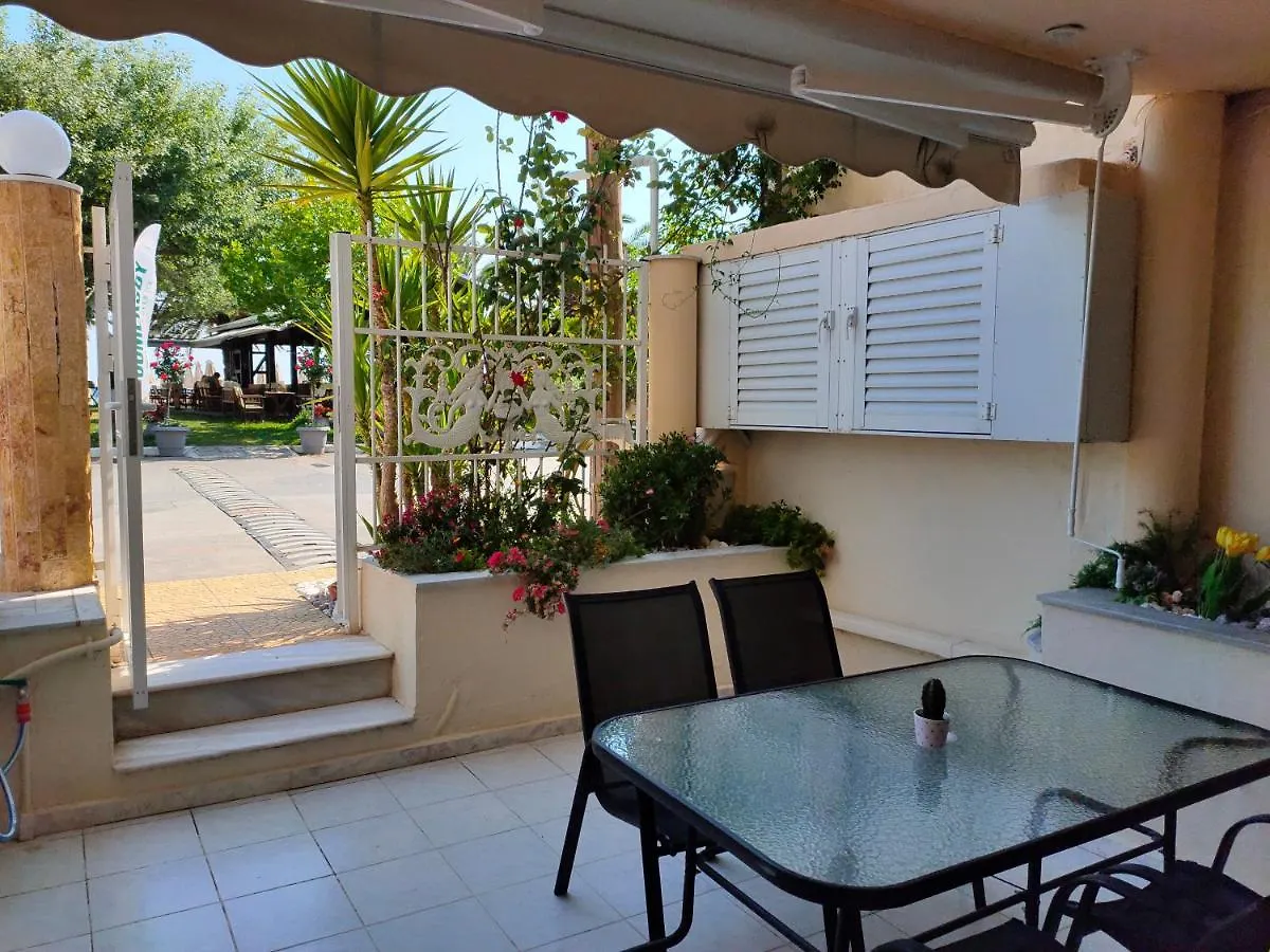 Hara'S Houses Flogita Apartment
